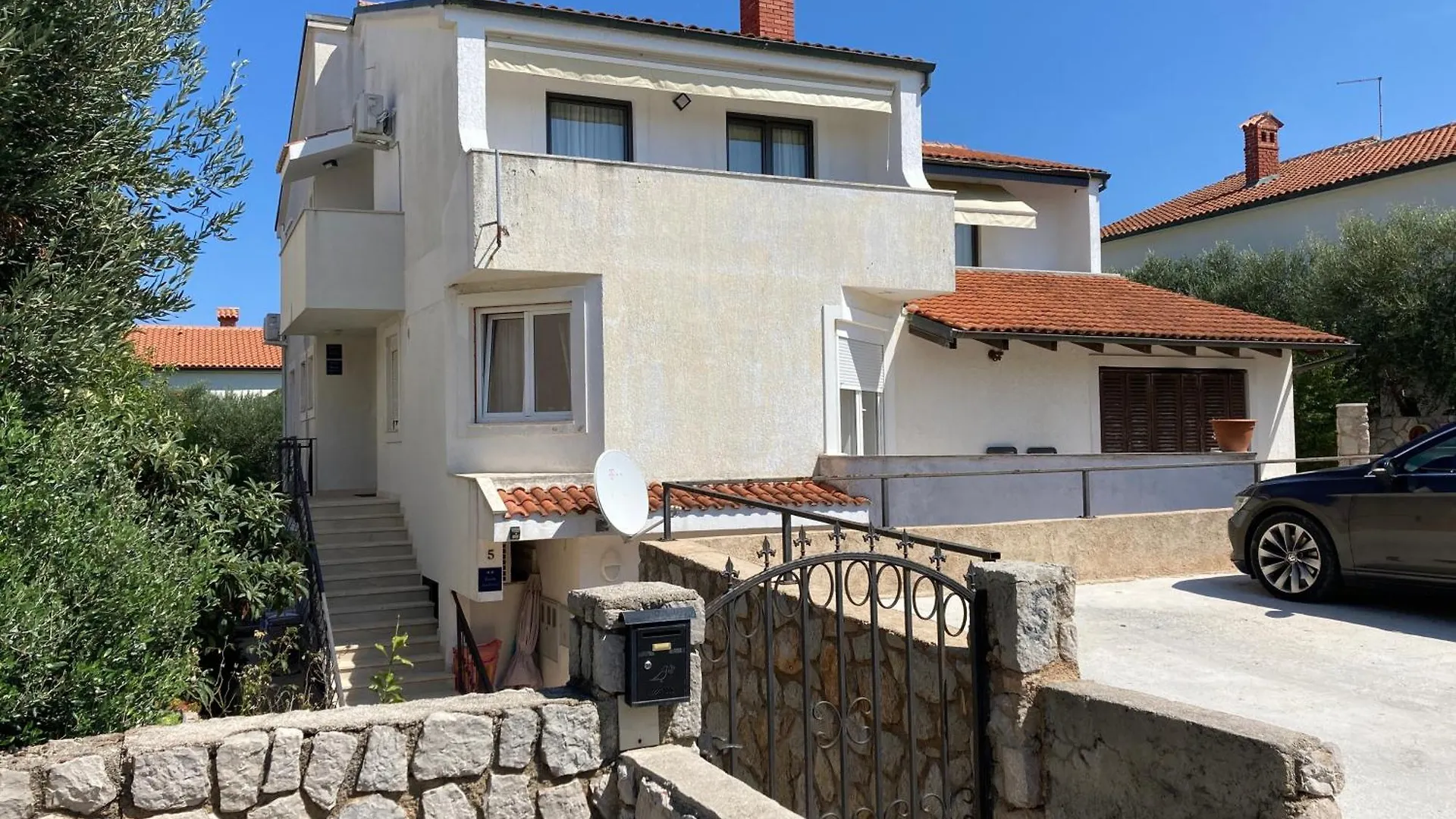 Apartments With A Parking Space Losinj, Losinj - 23520 Мали-Лошинь